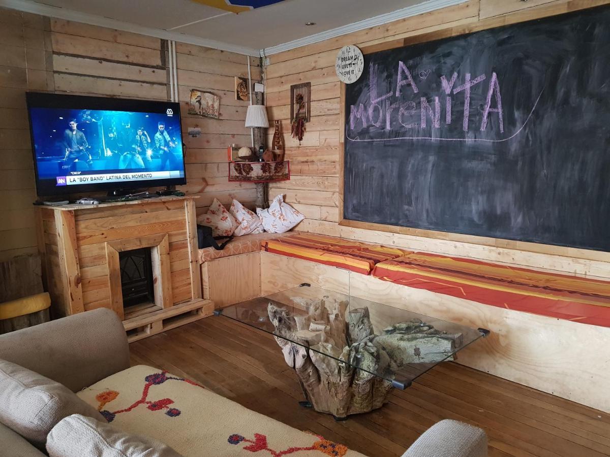 Hostel La Morenita Punta Arenas Bagian luar foto